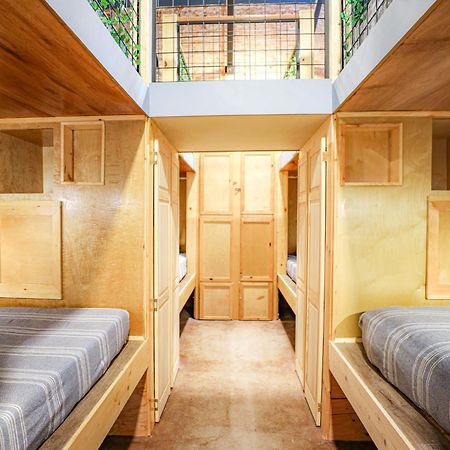 Social Stays - Santa Barbara'S First Hostel On State Street Экстерьер фото