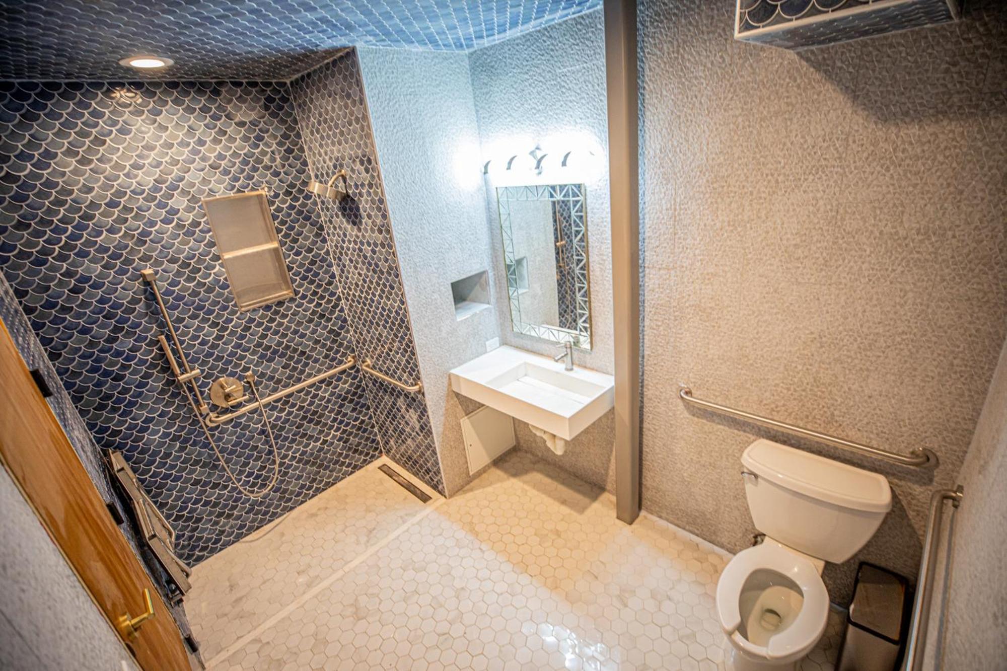 Social Stays - Santa Barbara'S First Hostel On State Street Экстерьер фото