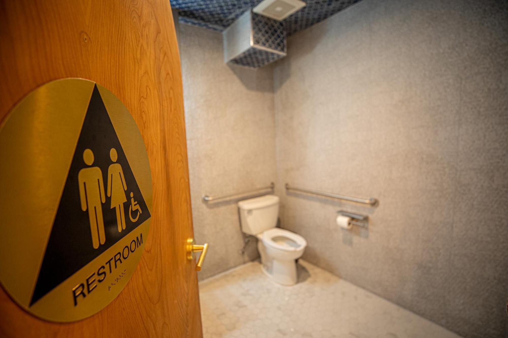 Social Stays - Santa Barbara'S First Hostel On State Street Экстерьер фото