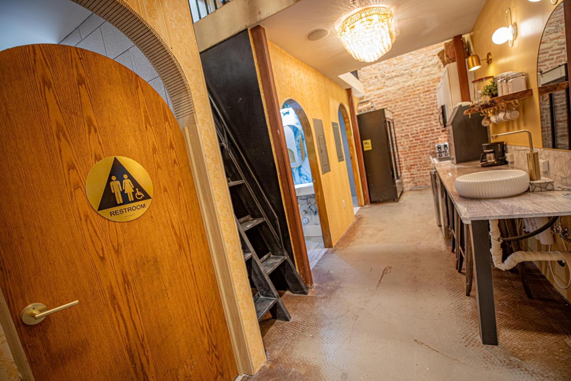 Social Stays - Santa Barbara'S First Hostel On State Street Экстерьер фото